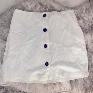 New without tags / skirt / size large / never worn